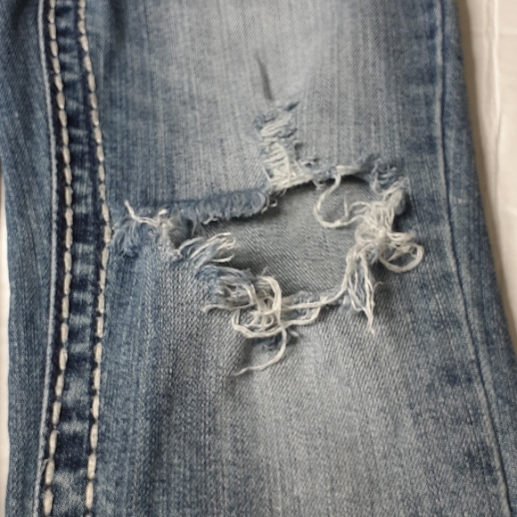 Paisley Sky Distressed Jean Capris Size 0 - Picture 15 of 16